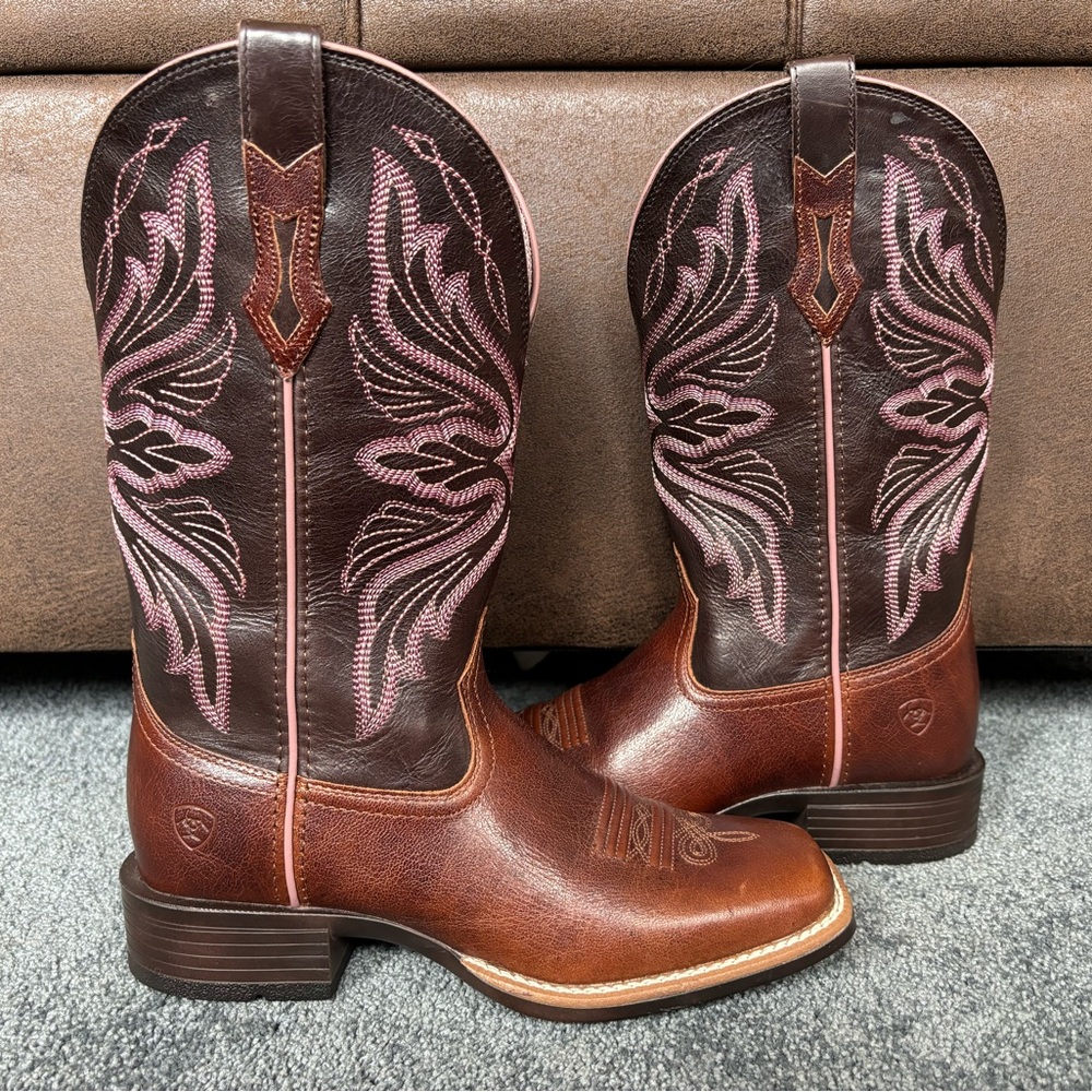 Ariat West Bound Women’s boots, size 6.5M - NEW